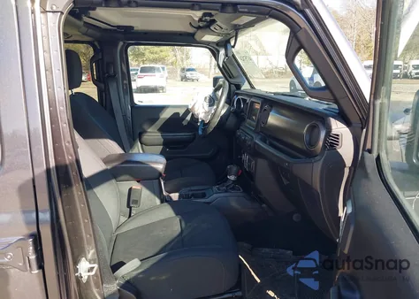 2018 Jeep Wrangler Unlimited Sport S 4X4 z USA, uszkodzony, nr VIN 1C4HJXDG4JW132516